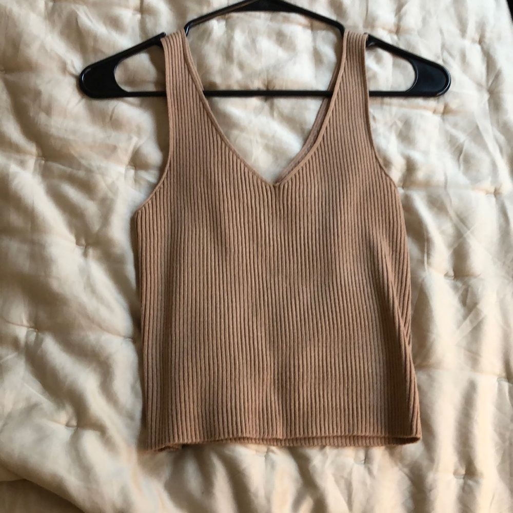 Cropped knit tank